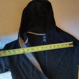 100% Cashmere GAP v-neck hoodie